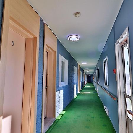 Bestliving Motel Washago Екстериор снимка