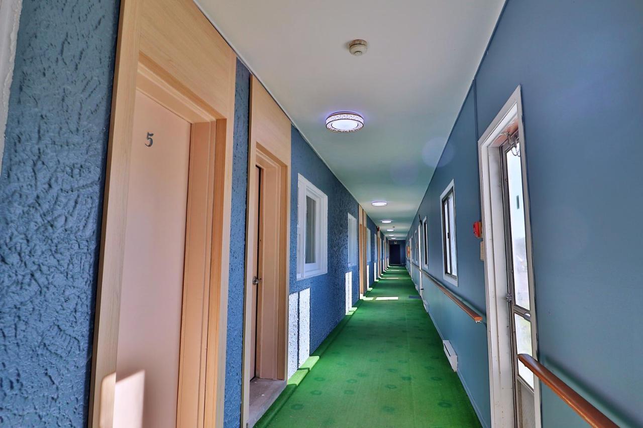 Bestliving Motel Washago Екстериор снимка